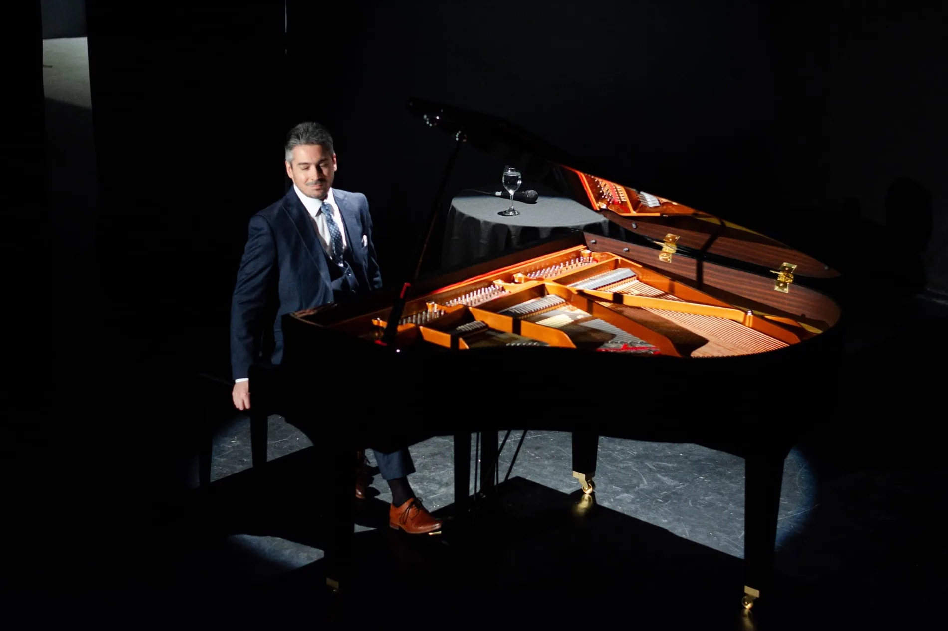 Juan José Zeballos en concierto